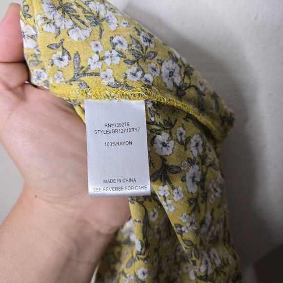 DR2 Yellow Floral Blouse Large - Picture 8 of 8